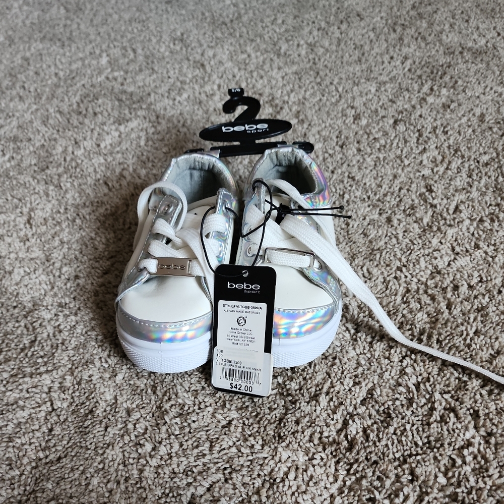 NEW BEBE SPORT GIRLS IRIDESCENT WHITE TENNIS SHOES SNEAKERS SIZE 5/6